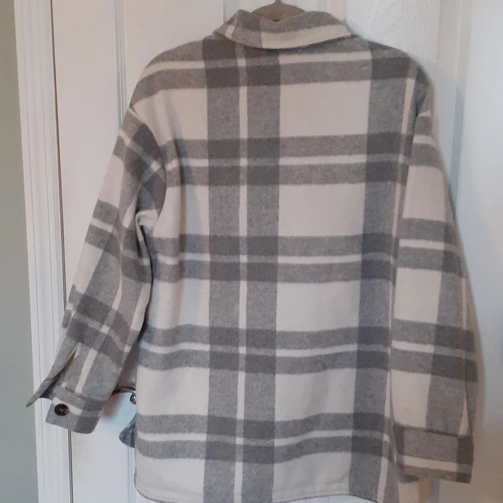 Ashley by 26 International Alternative Wool Blend Sz M Grey and White Shacket - Picture 4 of 8